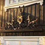 Eventyrlig Tommerhytte Pa Gardstun Casa de Férias