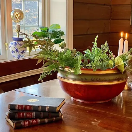 Holiday home Eventyrlig Tommerhytte Pa Gardstun