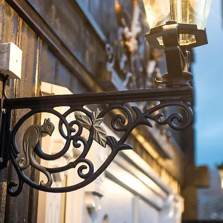 Eventyrlig Tommerhytte Pa Gardstun Vinstra