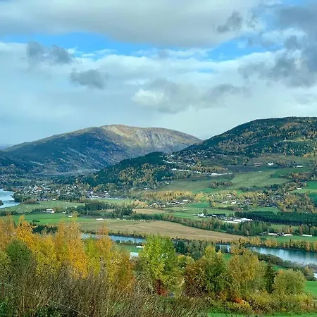 Дом отдыха Eventyrlig Tommerhytte Pa Gardstun *