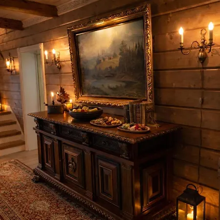 Eventyrlig Tommerhytte Pa Gardstun