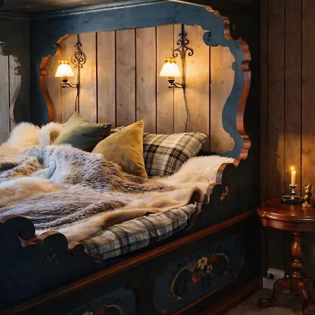 Feriehus Eventyrlig Tømmerhytte På Gårdstun