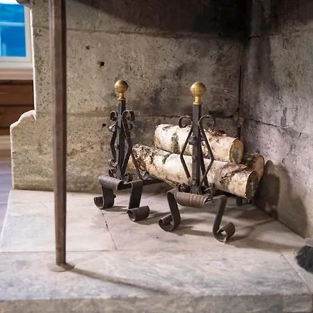 Eventyrlig Tommerhytte Pa Gardstun Vinstra