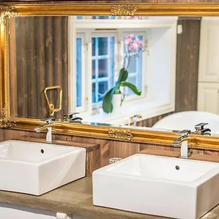 Prázdninový dům Eventyrlig Tommerhytte Pa Gardstun Vinstra